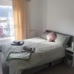 Swansea Central Large Beach House