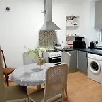 Swansea Central Large Beach House